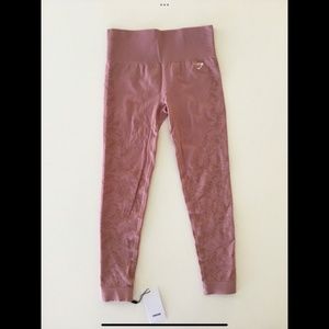 GYMSHARK STUDIO LEGGINGS - PEBBLE PINK - Women’s Size Medium New With Tags